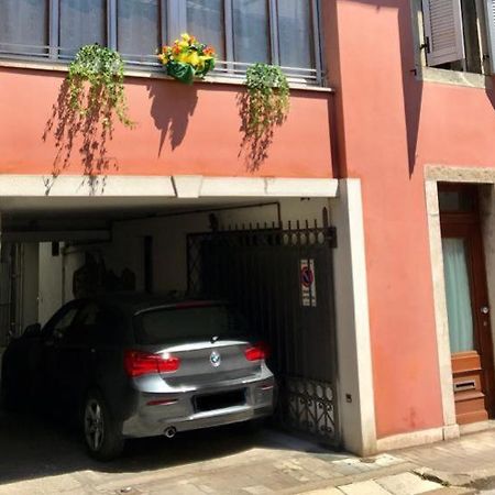 Apartament Che Piacere! Udine In Centro Col Posto Auto Zewnętrze zdjęcie